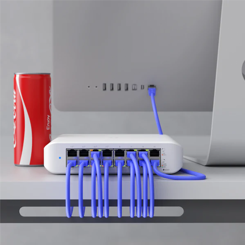 UniFi Switch Lite 16 45w PoE - wifi-center.nl