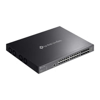 SX3832MPP switch, schuin zijaanzicht